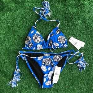 NWT PilyQ Poppy Basic Tri + Tie Side Full, S